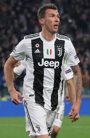 Mario Mandzukic Photos Photos Juventus Vs Valencia Uefa Champions League Group H Mario Mandzukic Uefa Champions League Juventus