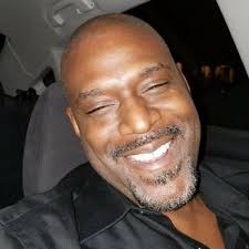 Wallace Barry's Instagram, Twitter & Facebook