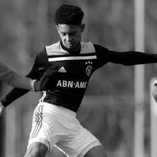 Ajax kulübü, 16 yaşındaki genç oyuncusu noah gesser'in trafik kazasında hayatını kaybettiğini açıkladı. Okbh9themf7dnm