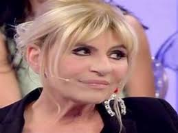 Post popolari in questo blog. Uomini E Donne Maria De Filippi Costretta A Tagliare Una Scena