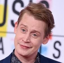 How did macaulay culkin go from multiple big screen projects in 1994 to disappearing from hollywood for nearly a decade? Aqfdsaditkwh5m