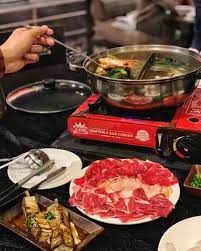 This favourite meal of cameron highlands will be served on our beautiful terrace, to enjoy the great experience of the cool weather and freshness of its greens. 13 Top Steamboat In Cameron Highlands Of 2021 Plus Halal Restaurants