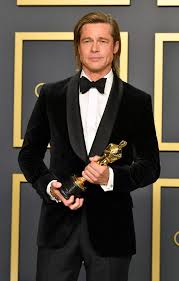 Brad Pitt At The Oscars 2020 Bradpitt Orcars2020 Redcarpet In 2020 Brad Pitt Brad Pitt Oscar Brad Pitt And Angelina Jolie