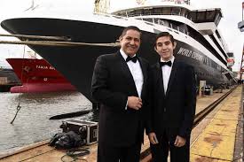 Autor de sambas populares como ai! Caras Carla Bruni Foi A Estrela Na Inauguracao De Navio Oceanico Em Viana Do Castelo