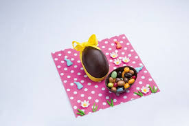 Paques Oeufs Chocolat Recette Gourmand Recette Oeufs De Paques Chocolat Oeufs De Paques Chocolat