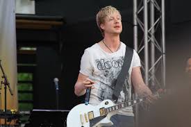 Jetzt nimmt sänger samu haber stellung zu einem vorwurf.die band sunrise avenue wird sich auflosen. Samu Haber Steckbrief Promi Geburtstage De