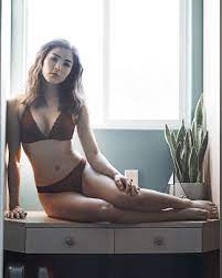 Anna Akana - Perfect Body and Beautiful Belly : rCelebrityBelly