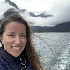 Leah Passauer Arlington, VA She/Her My Grandma, Helen Kinder, was a  trailblazer. When I was just six-years-old, she was a Peace Corps volunteer  serving in Thailand. Her stories of living in a