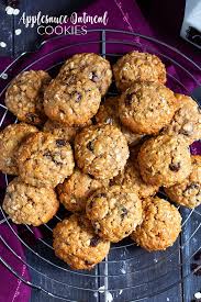 These Applesauce Oatmeal Cookies Are Easy To Make Full Of Spices Applesauce And Oatmeal They Re Perfec Oatmeal Applesauce Cookies Applesauce Oatmeal Cookies