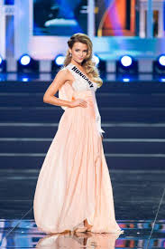 Is a hungarian stunner show titleholder who was delegated miss universe hungary 2013 and spoke to her nation at the miss universe 2013 exhibition. Rebeka Karpati Evening Gown Runway Miss Universe 2013 Famousfix Com Post