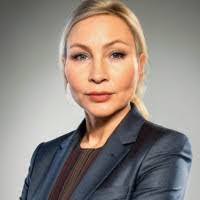 Amanda Mans's Instagram, Twitter & Facebook