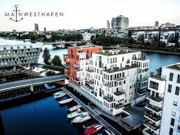 Das wasser bietet ein restaurant, einen garten und einen grill. 4 Zimmer Wohnung Zu Vermieten Karpfenweg 2 60327 Frankfurt Am Main Gutleutviertel Mapio Net