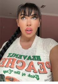 Amanda Gigante's Instagram, Twitter & Facebook