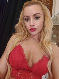 TW Pornstars - Lexi Belle. Twitter. How do I look in red?. 12:54 AM - 11  Oct 2020