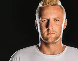 Glik Projects :: Photos, videos, logos, illustrations and branding ::  Behance