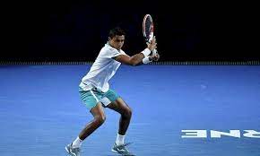 Monteiro, erkek kardeşinin tenis oynadığı yere yakın bir akademi'de futbol eğitimi aldı. Thiago Monteiro Avanca Em Melbourne Tenis Com Br