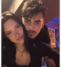 Ünlülerin Evlilik Tekliflerini Puanlayan Jeff Redd ve Sıla Bayrak  Yorumlarıyla Gülümsetti