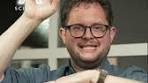 Waarom gaan insecten naar het licht? Niet waarom je denkt - YouTube