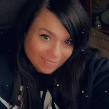 Angela Belville's Instagram, Twitter & Facebook