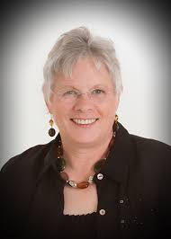 Fiction From the Foothills: Interview with Leslie Lynch