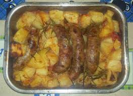 Scopri come cucinare le lenticchie, con o senza ammollo e quali sono i tempi di cottura giusti per rendere questo legume squisito e per ottenere il miglior gusto in base a tutte le diverse esigenze. Ricetta Salsiccia E Patate Al Forno Estroso Creazioni