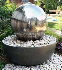 Fontaine Boule Eclipse En Acier Inox Geante 329 99 Caracteristiques D Eau De Jardin Fontaine De Jardin Moderne Fontaine Cascade