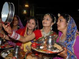 Worship lord ganesh on krishna paksha chaturthi during month of magh, which is also observed as sakat chauth, for the long. Sakat Chauth 2021 Date Muhurat Vrat And Story Behind It Boldsky Com