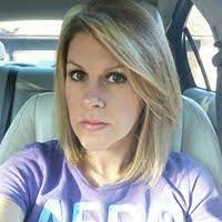 Kimberly Wink's Instagram, Twitter & Facebook