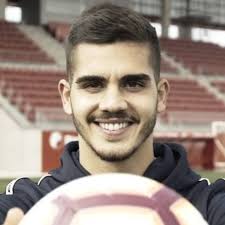 Regarding his nationality, silva is portuguese and he is of white ethnicity. Eliz Pascoa A Todos Andresilva Cabelo Afonso Modelos