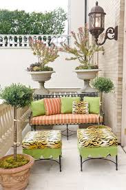 Apartment Patio Ideas With Small Sofa Sets And Classic Brick Wall In Traditional Apartment Outdoor Small Patio Design Outdoor Patio Designs Patio Garden Design