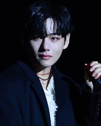 Photos by ~T̷A̷T̷A̷~ (@kim_taehyungx7) · November 1, 2025