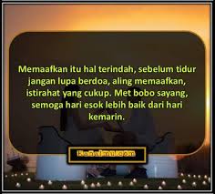 Selain itu, dari kata surabaya juga muncul mitos pertempuran antara ikan sura / suro dan baya / boyo (), yang menimbulkan dugaan bahwa terbentuknya nama surabaya muncul setelah terjadinya pertempuran tersebut. Inilah 25 Gambar Ucapan Selamat Tidur Romantis Buat Pacar Tersayang Kanalmu