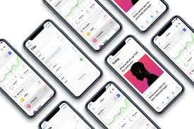 Iphone 12 pro free mockup set to showcase your ios app presentation in a modern photorealistic style. 40 Iphone Psd Mockups Free Premium 2021 Design Shack