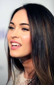 Megan Fox Isn T Dead Despite Rip Megan Fox Trending On Twitter Megan Fox Hair Megan Fox Makeup Beauty