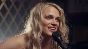 Kellie Rose's Instagram, Twitter & Facebook