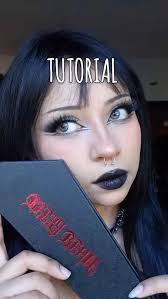 Tutorial ⚰️, Eyeshadow Palette BEEKY BEAM "Nightfall Coffin" @cbeauty_mall,  Esponja y brochas @jessupbeauty , #cbeautymall #cbeauty #alt #jessup  #makeup #altmakeup #alternative