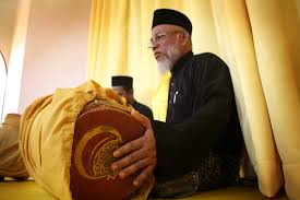 Kledi merupakan alat musik yang dimainkan dengan cara ditiup yang berasal dari daerah kalimantan. 16 Alat Musik Membranophone Modern Dan Tradisional Lengkap Dengan Gambar Haipedia Com