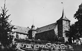 Wir wünschen ihnen einen schönen, virtuellen aufenthalt und hoffen, sie auch bald persönlich in unserer schönen stadt begrüßen zu können. Historische Fotos Vom Huckeswagener Schloss Im Vergleich Damals Heute