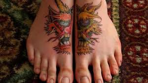 Here are most popular and best tattoos photo gallery of 3d snakes tattoo on upper back for your inspiration idea. 10 Crazy Foot Tattoos That Are Actually Awesome