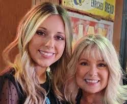 Dana Biddle's Instagram, Twitter & Facebook