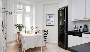 ثلاجة من نوعين نماذج من الأسود والفضي والأحمر والبيج