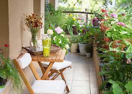 20 idee creative per arredare un balcone piccolo. Come Arredare Balcone Piccolo Non Sprecare