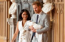 Meghan e harry aspettano il loro secondo figlio, c'è scritto a corredo del post. Meghan Markle Secondo Figlio In Arrivo Ecco Gli Indizi