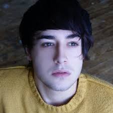 Luke Barrow (@LukeKBarrow)