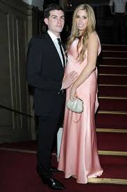 The 24 contestants were split into their categories, boys, girls, over 25s and groups, and given a judge to mentor them at the judges' houses stage and throughout the finals. Stacey Solomon S Exes Pregnant Loose Women Star Dated Steve O Before Joe Swash Mirror Online