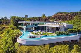 The Ultimate Party Crib This La Home With Crazy Views Is Up For Sale At A Cool 58 000 000 Mansions Hollywood Hills Homes Extravagant Homes