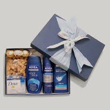 Alors Une Nouvelle Box Desormais Disponible Pour Homme Elle Contient Des Produit Boyfriend Gifts Christmas Gifts For Boyfriend Creative Gifts For Boyfriend