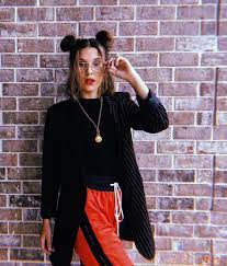 Millie and pop star jacob are no longer dating. Millie Bobby Brown Instagram 1080x1270 Wallpaper Teahub Io