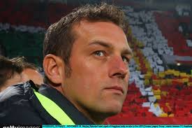 Bereits morgen vormittag findet das erste training statt. Liverpool Fc Ticket Demand Crashes Augsburg Website The Madness Never Ends Liverpool Echo