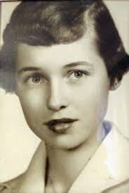 Kelly Caprara's Instagram, Twitter & Facebook